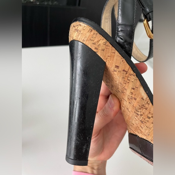 PRADA BLACK PATENT LEATHER ANKLE STRAP HIGH HEELS SHOES WITH GOLD BUCKLE - Picture 13 of 16